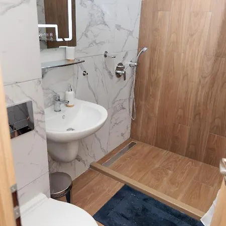 Borovets Gardens 2 Bedroom E30 *
